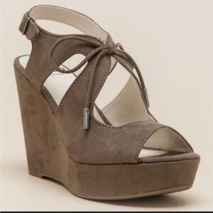 Fergalicious Vicky Lace-up Cut-out‎ Suede Wedges size 8.5